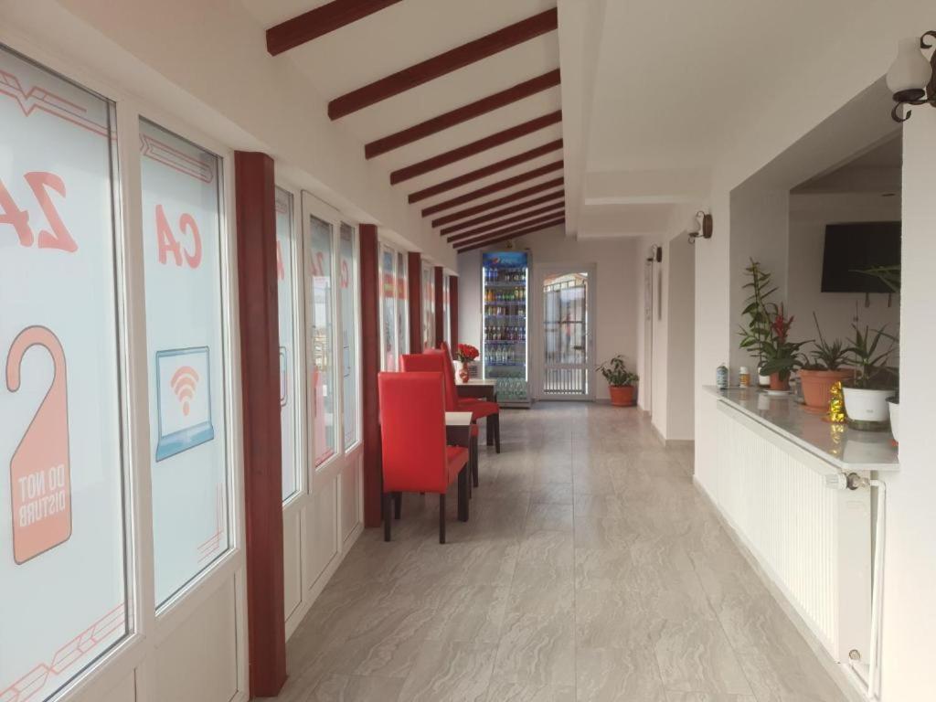 La Zinculescu Hotel Albestii Paminteni Kültér fotó