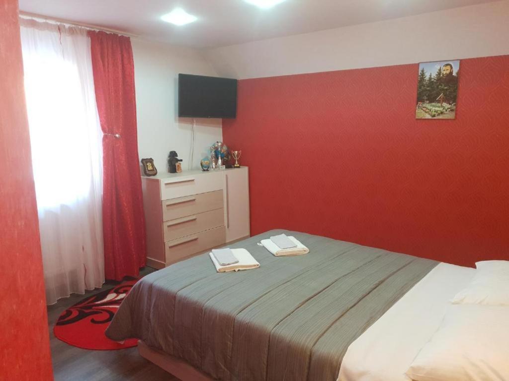 La Zinculescu Hotel Albestii Paminteni Kültér fotó